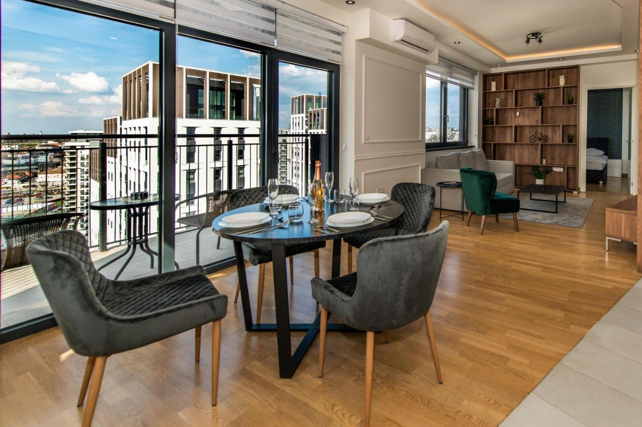 Luxury In Waterfront With Views Apartment Belgrade