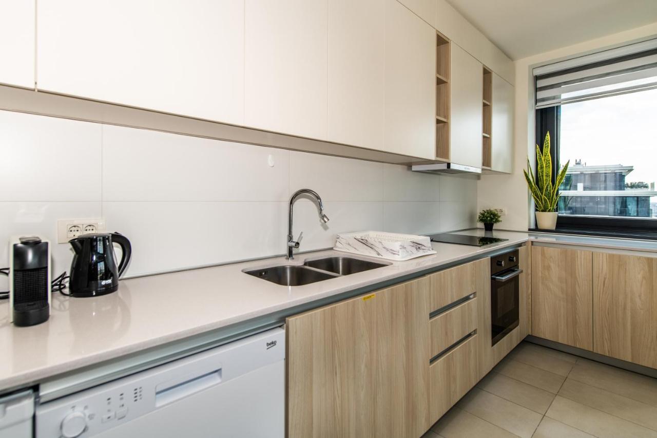 Apartment Luxury In Waterfront With Views Belgrade