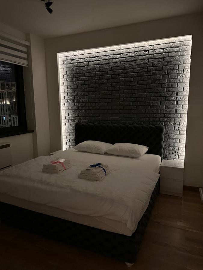 Luxury In Waterfront With Views Belgrade